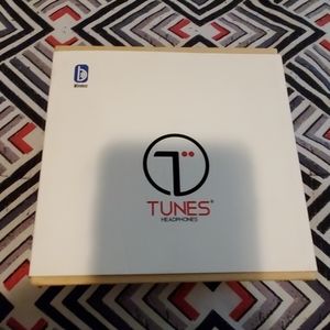 Tunes Bluetooth wireless speakers